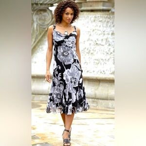 (T6) Midnight Velvet Vintage Floral Beaded and Sequin Midi Dress in Grey, Sz 1X